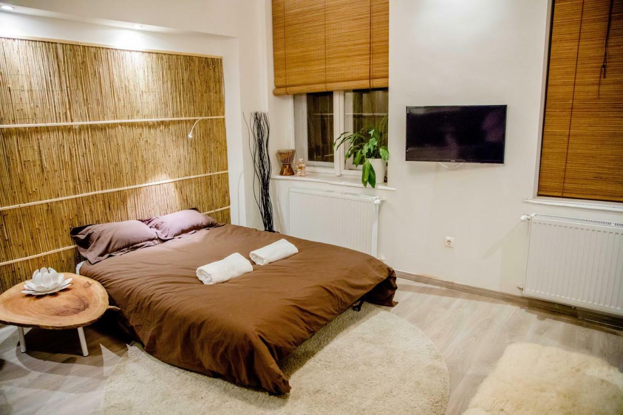 Suites 13 Budapest Luaran gambar