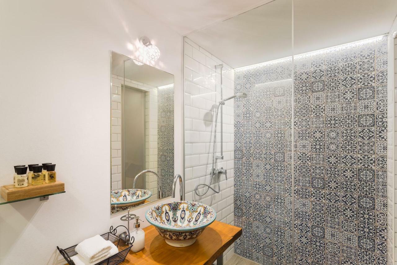 Suites 13 Budapest Luaran gambar